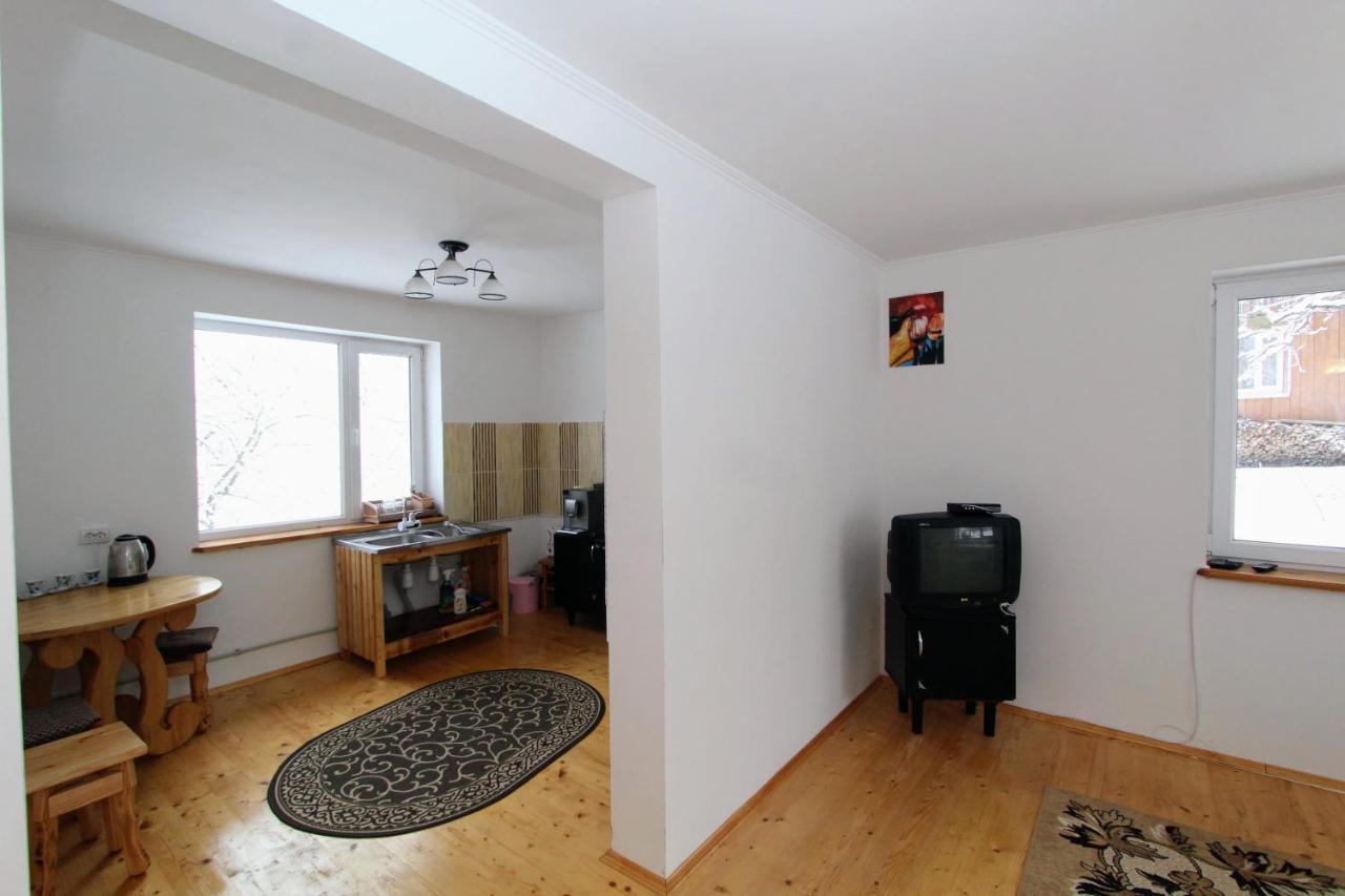 Appartement Багрівчанка à Yaremtche Extérieur photo